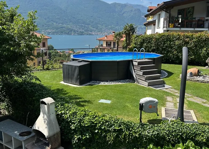 Mari Villa *