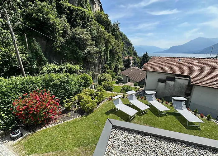 Mari Villa Dervio